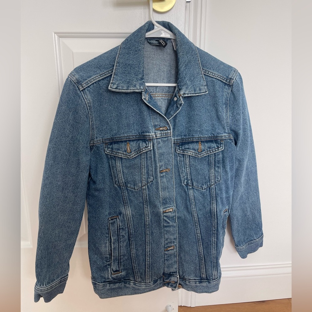 Woman denim H&M jacket